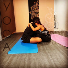  Love :Yoga en Pareja